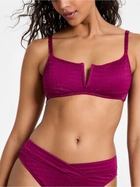 Bar III Pucker Up Magenta Textured V-Notch Bralette Set